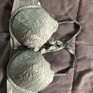 Victoria’s Secret light green push up bra!